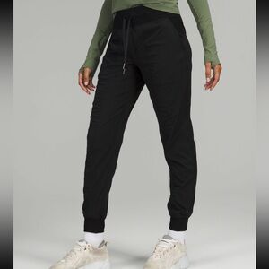 Lululemon Jogging Dance Studio 74 cm